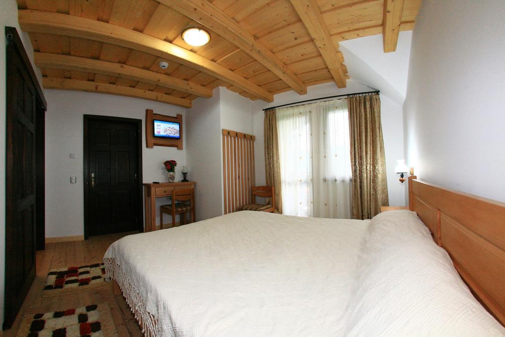 Pensiunea Casa Elvira วามา ภายนอก รูปภาพ